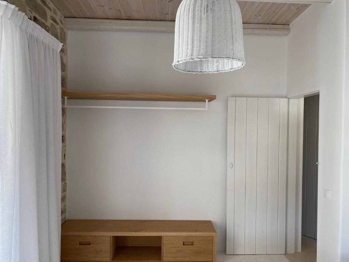 Laini Luxury Suites Pombia Экстерьер фото