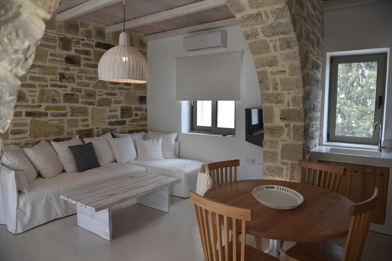 Laini Luxury Suites Pombia Экстерьер фото