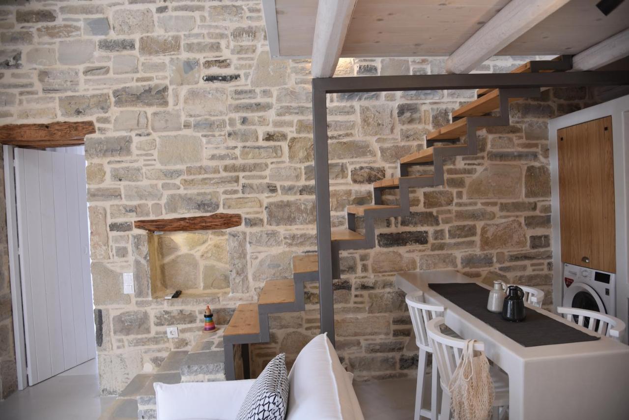 Laini Luxury Suites Pombia Экстерьер фото